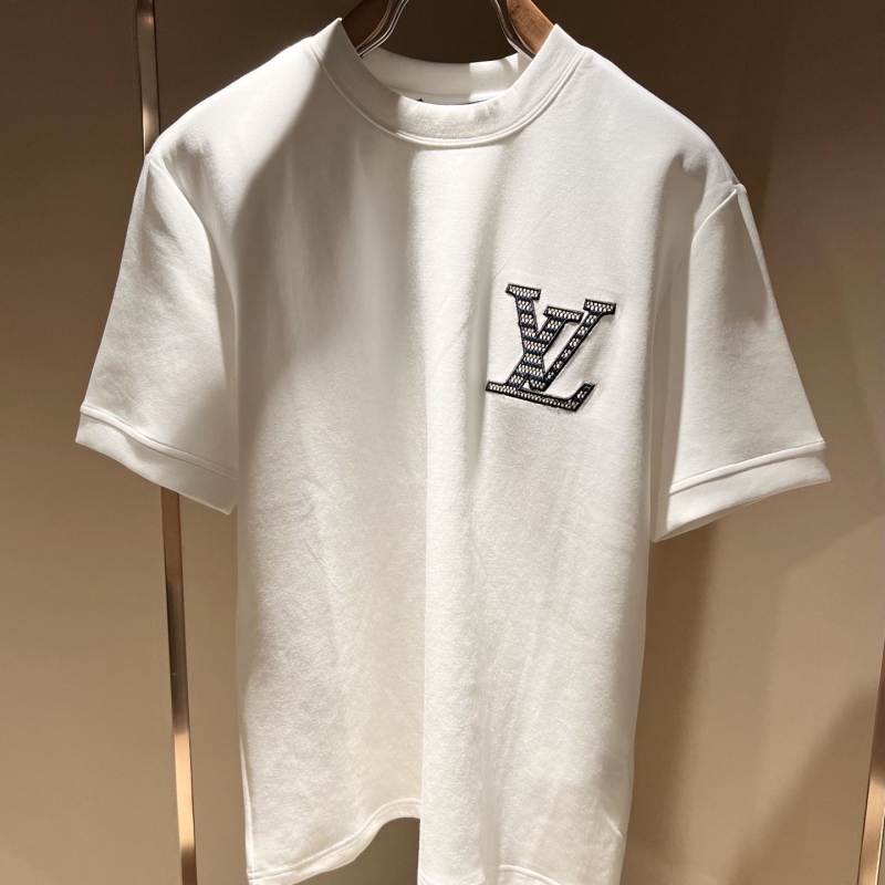 l0vis Vvtt0n t-shirt